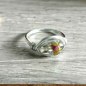 Dainty Glass Beaded Ring, Faceted Glass, Boho Chic, Size 5